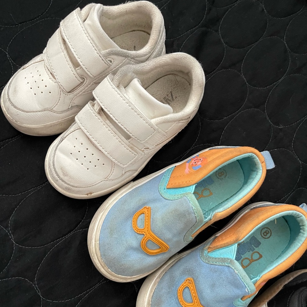4 toddler shoes size 8, blippi, Zara, Dino - Picture 3 of 4
